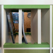 Load image into Gallery viewer, Quadrax™ Corner 4er-Set - Kermit | Add-On fürs Kallax-Regal
