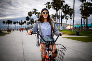 Akustikbild «California Beach Woman on Bicycle» 90 x 60cm | verschiedene Grössen