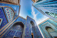 Laden Sie das Bild in den Galerie-Viewer, Akustikbild «Shah-i-Zinda Mausoleum Usbekistan» 90 x 60cm | verschiedene Grössen
